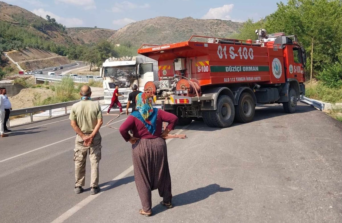 Osmaniye’de tırda çıkan yangın söndürüldü
