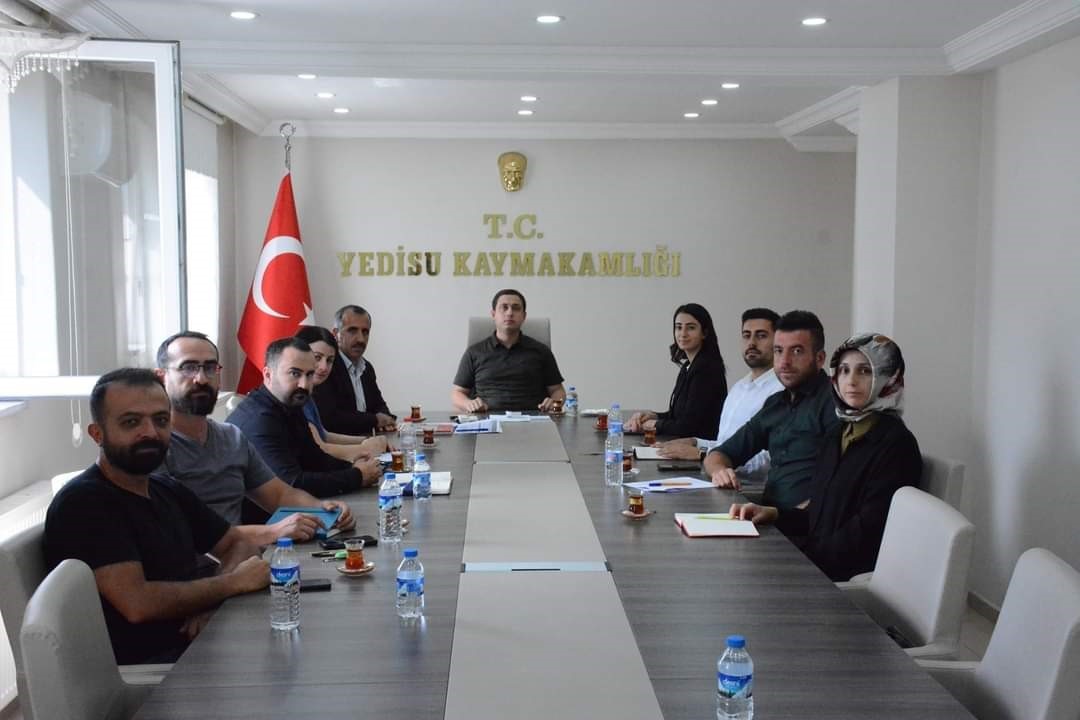 Yedisu’da okul müdürleri toplantısı gerçekleştirildi