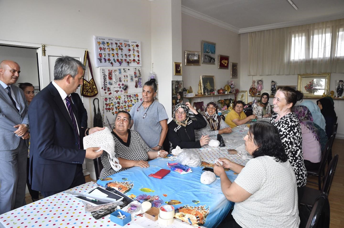 Vali Sezer tarihi konakları inceledi