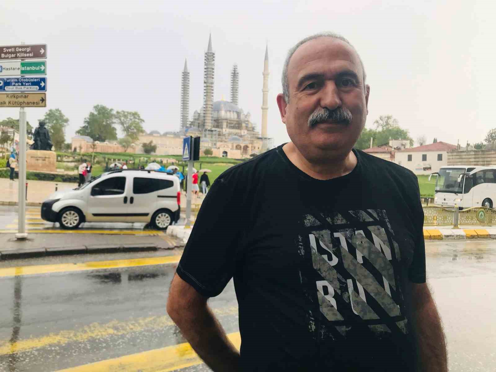 Edirne’de sıcak hava yerini yağmura bıraktı