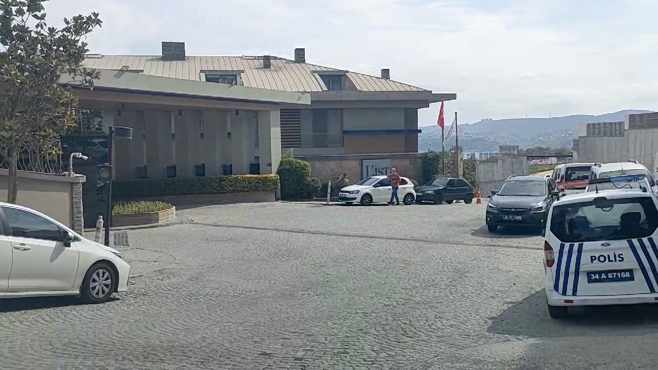 Eşi Polen Atay’ı öldürmeye teşebbüs ettiği iddia edilen İş adamı Adil Can Atay’ın evinde keşif yapıldı