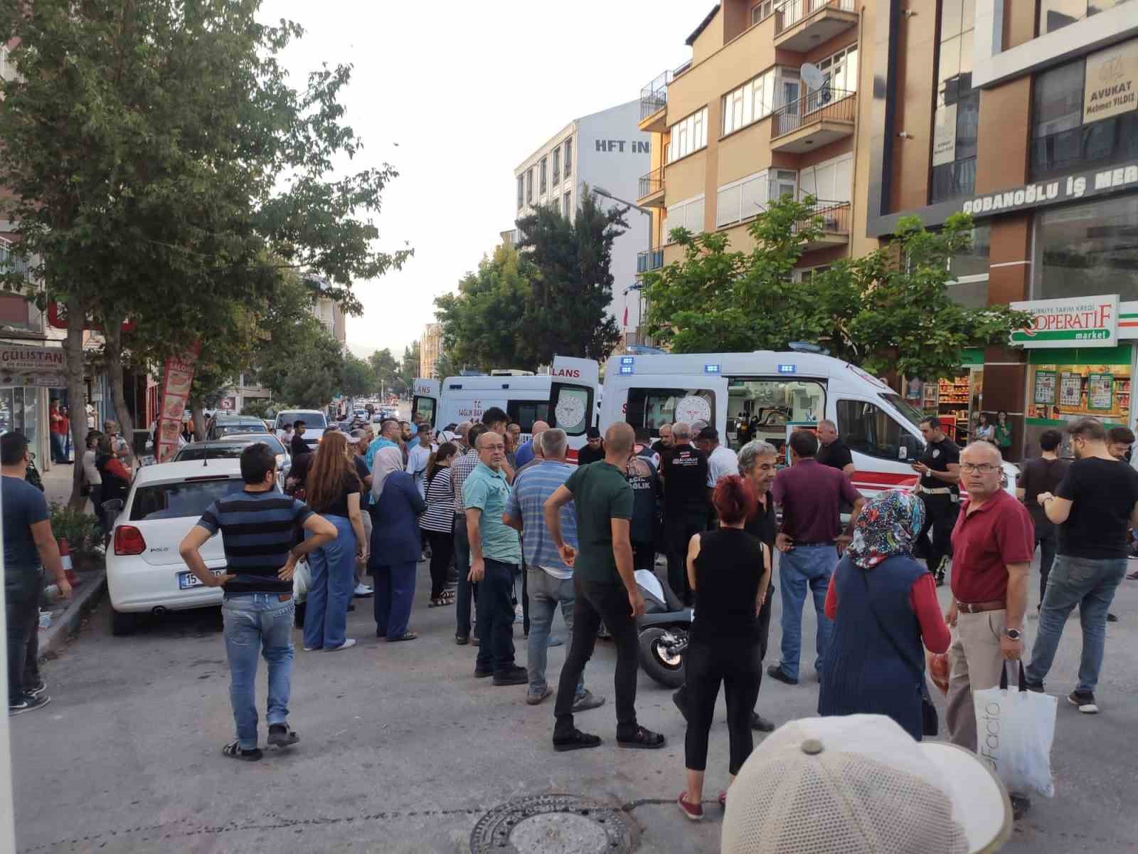 Burdur’da motosiklet ile otomobil çarpıştı: 2 kişi yaralandı
