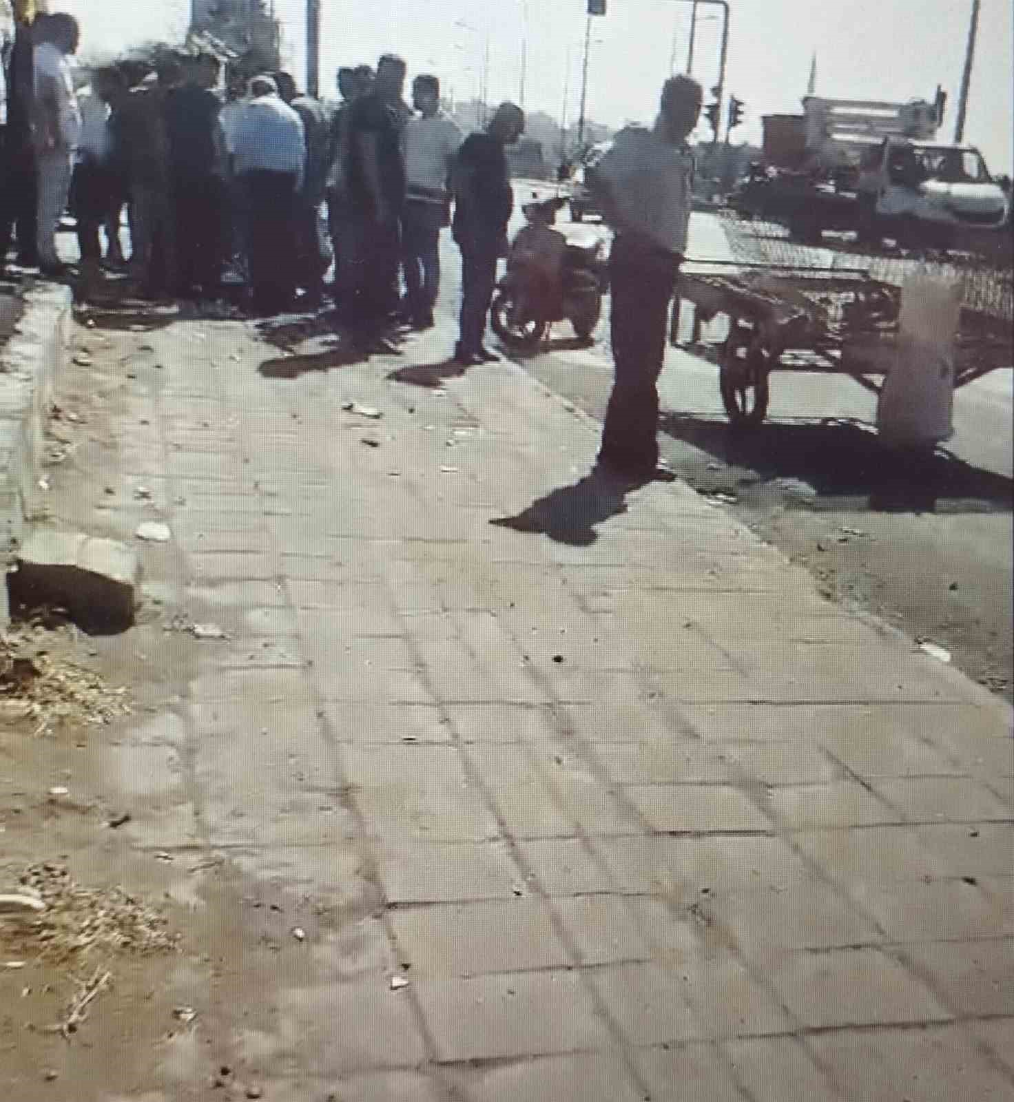 Mardin&rsquo;de tırın &ccedil;arptığı hurdacı ağır yaralandı
