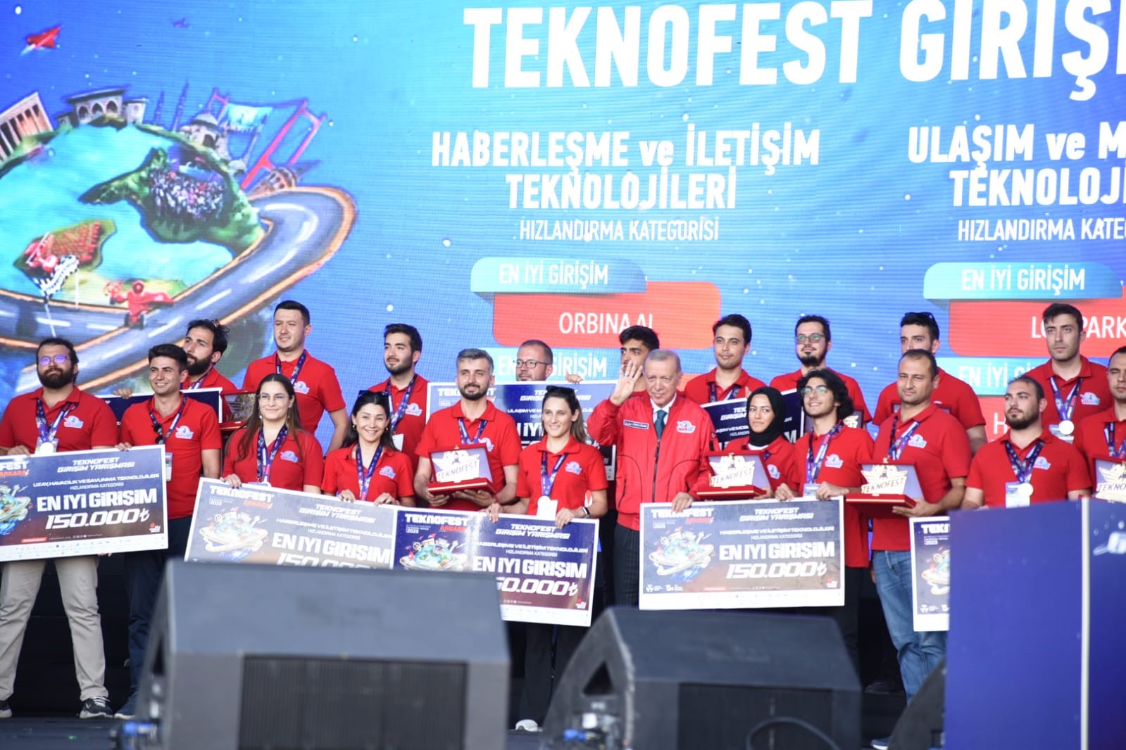 TEKNOFEST&rsquo;te birinci olan projelerini anlattılar
