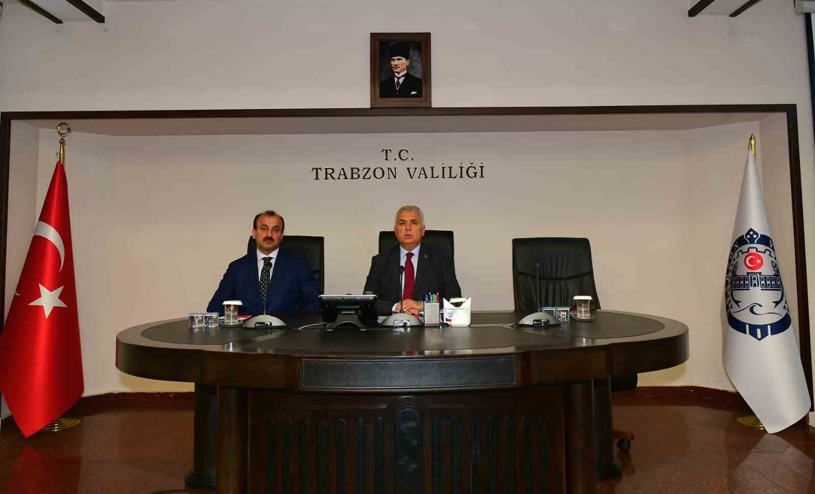 Yeni eğitim &ouml;ğretim d&ouml;nemi &ouml;ncesi okulların g&uuml;venliği i&ccedil;in toplandılar
