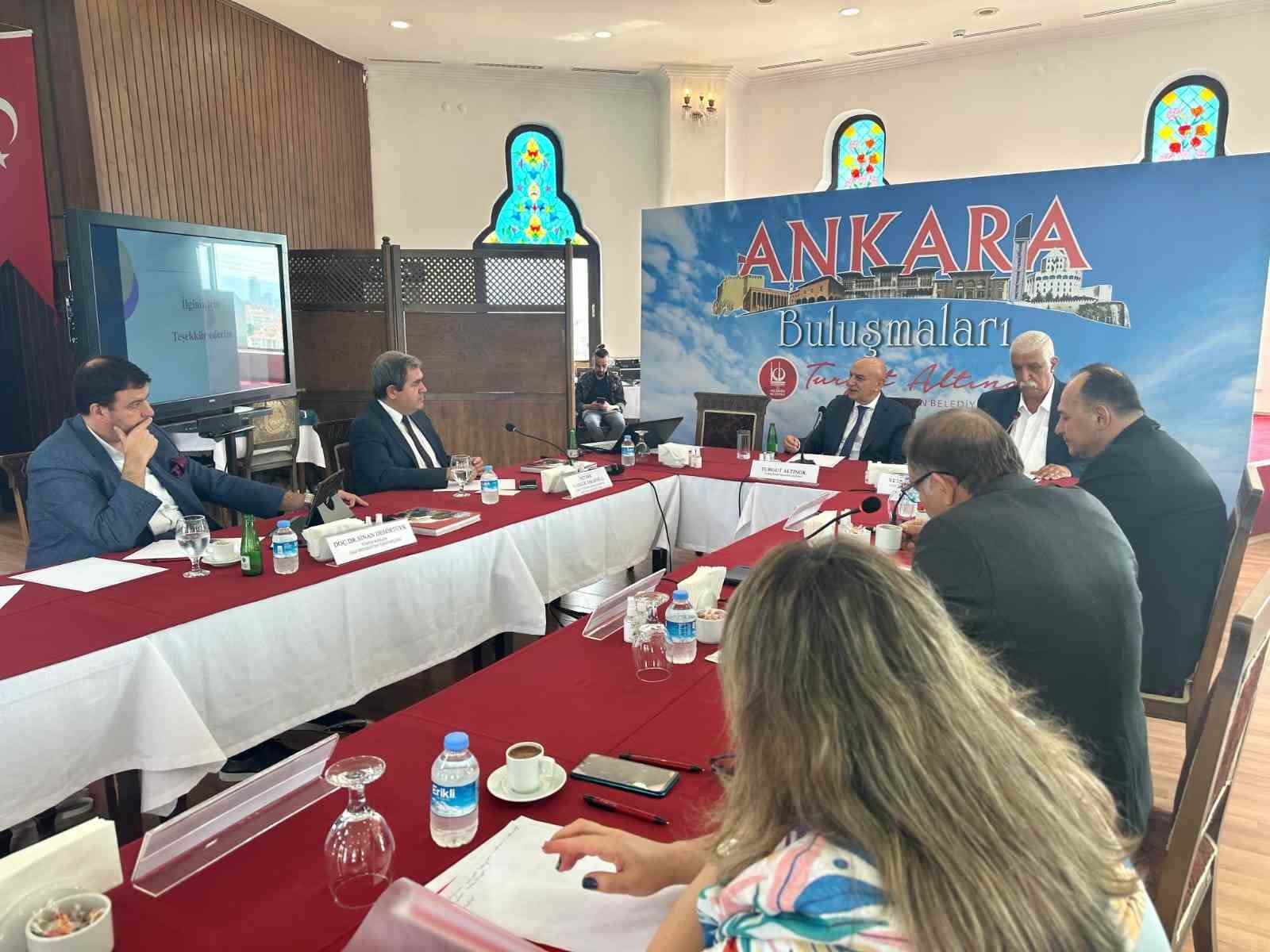 Ke&ccedil;i&ouml;ren&rsquo;deki &ldquo;Ankara Buluşmaları&rdquo;nda hayvan hakları ele alındı
