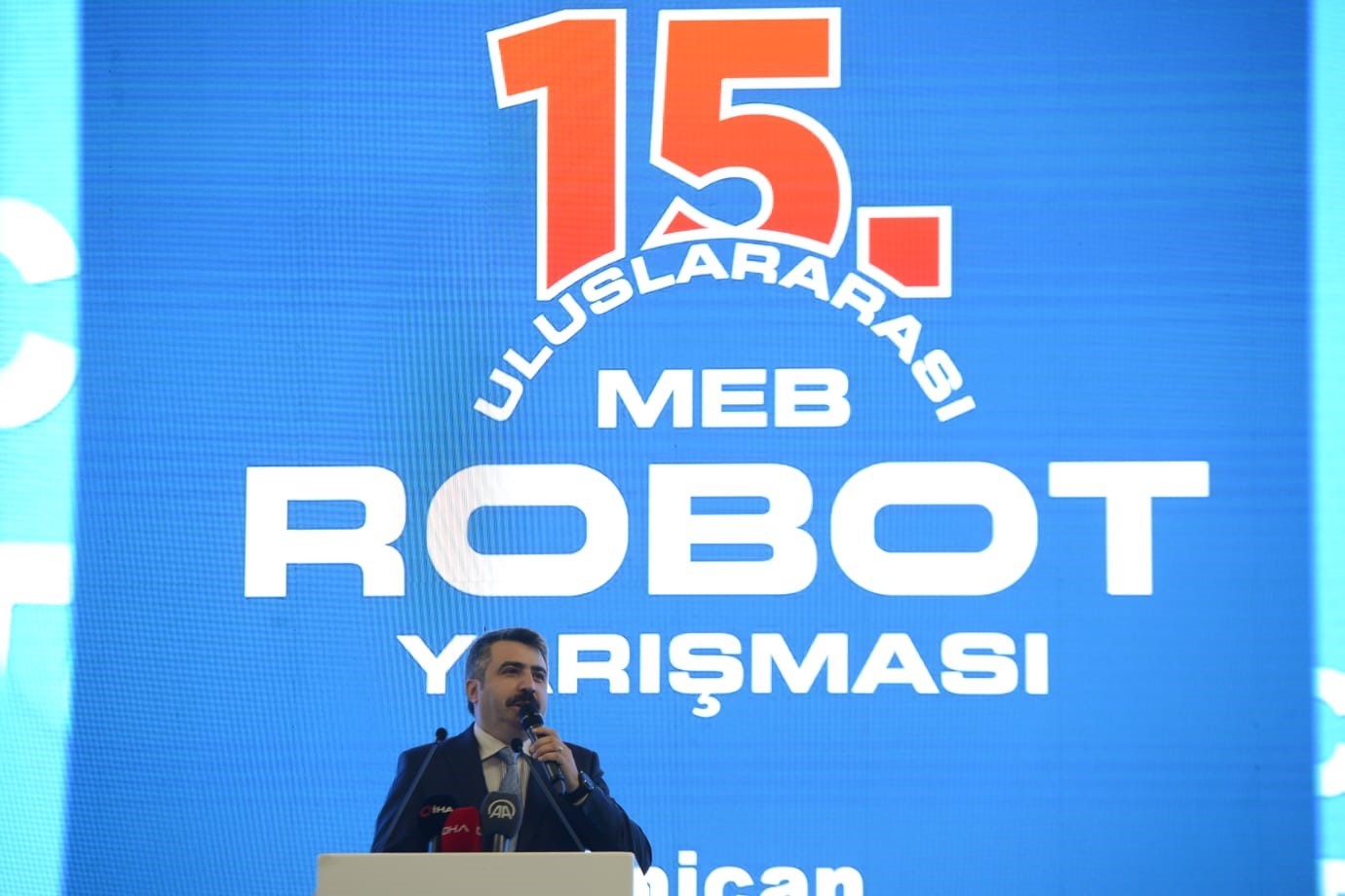 Yıldırım&rsquo;da robotlar yarışıyor
