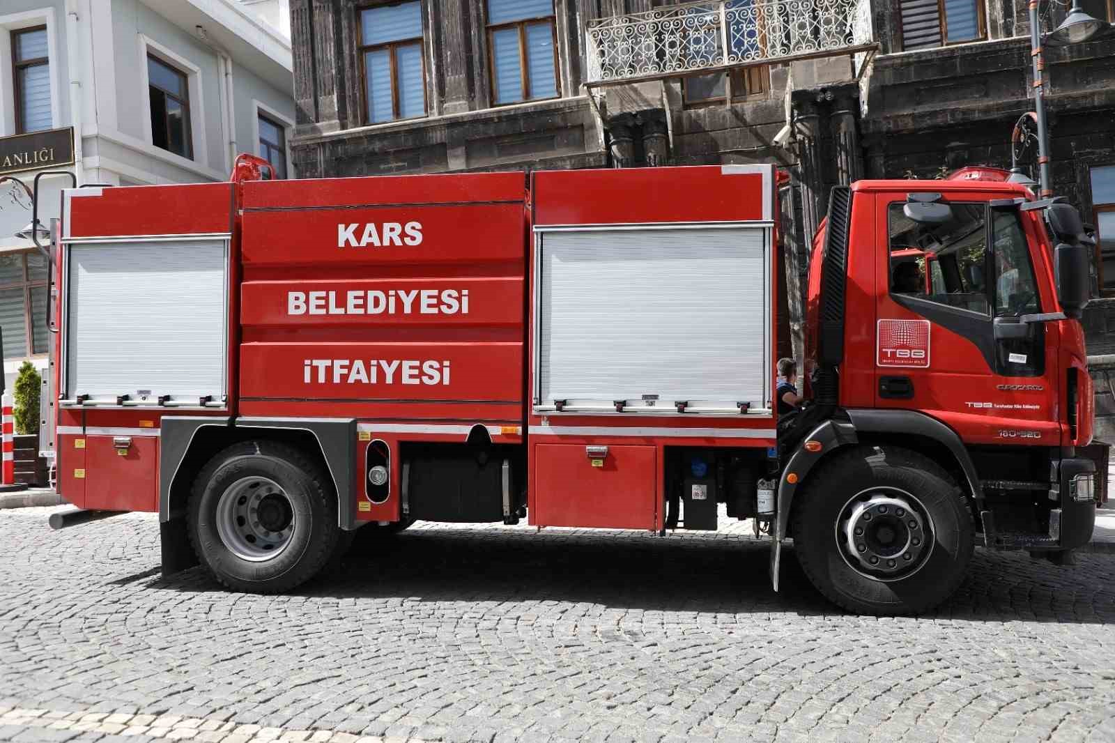 Kars’ta belediyeye 23 araç kazandırıldı