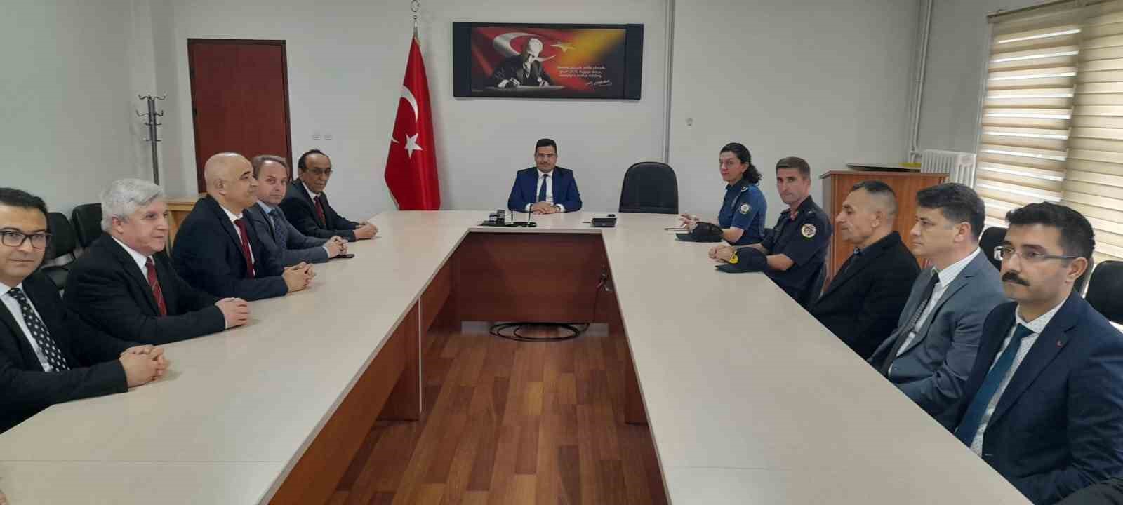 Kaymakam Sel&ccedil;uk K&ouml;ksal g&ouml;revine başladı
