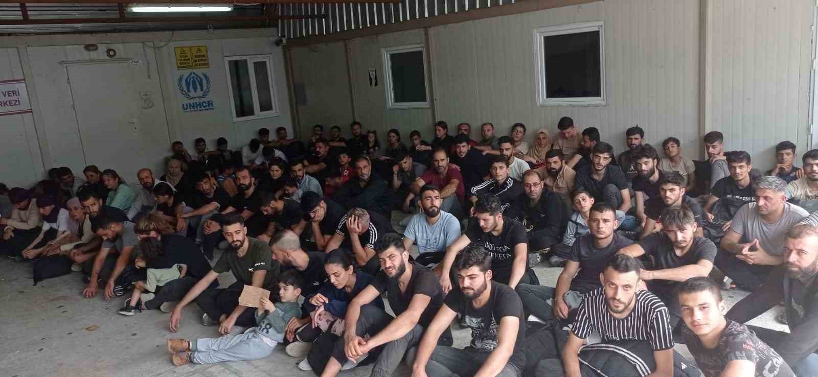 Edirne&rsquo;den Bulgaristan&rsquo;a ge&ccedil;meye &ccedil;alışan 89 g&ouml;&ccedil;men yakalandı
