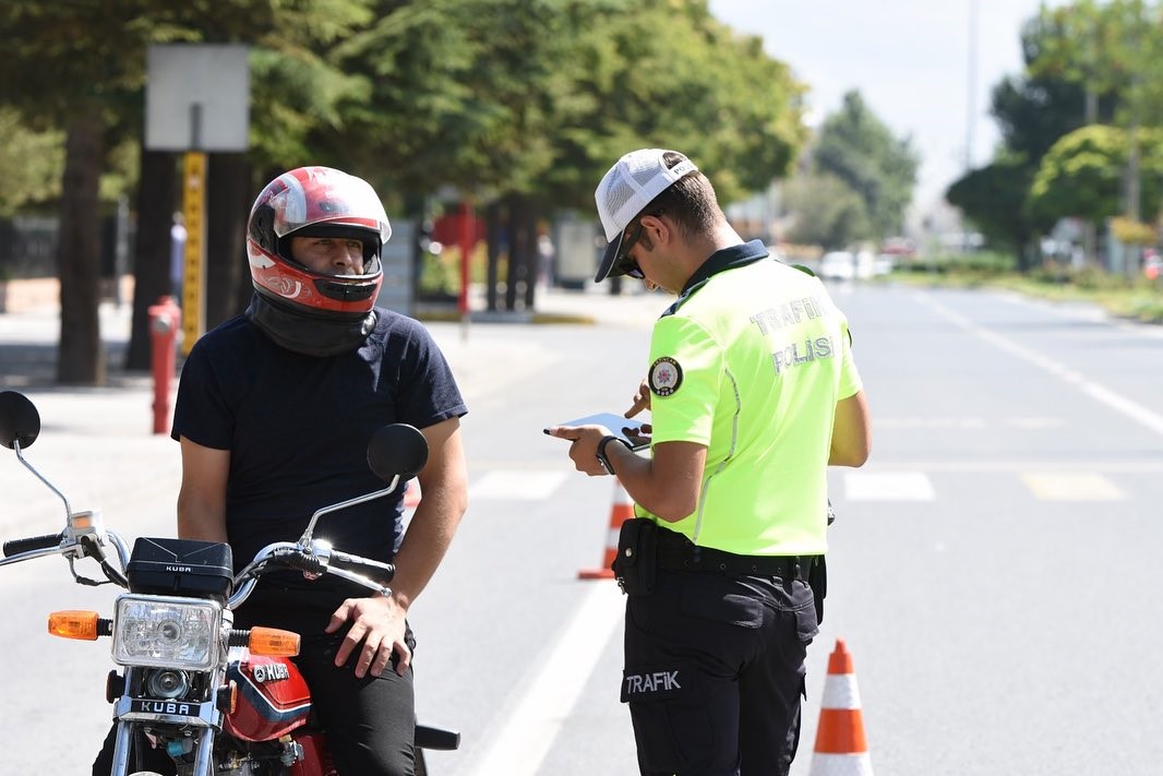 Erzincan&rsquo;da motosiklet, trakt&ouml;r ve servis ara&ccedil;ları denetlendi
