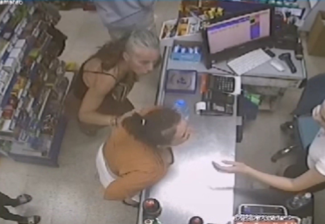 (&Ouml;zel) Eski eşinin bı&ccedil;aklı saldırısıyla &ouml;l&uuml;mden d&ouml;nen Eli Gedik: "Allah beni &ccedil;ocuklarıma bağışladı"
