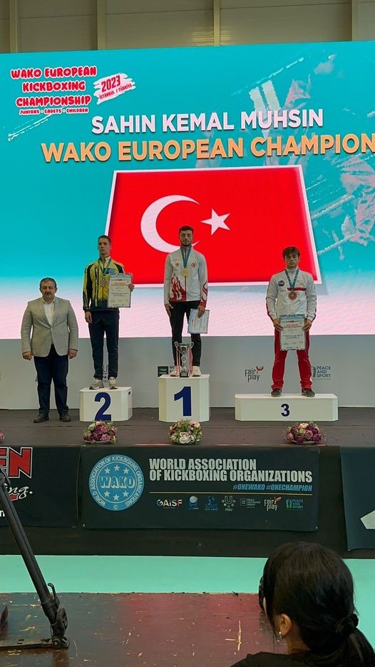 Samsunlu kick boksçu Avrupa şampiyonu oldu