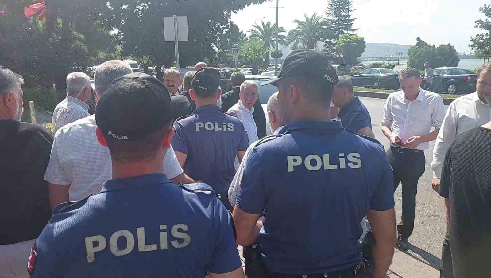 CHP&rsquo;li Belediye Başkanı: "CHP il&ccedil;e &ouml;rg&uuml;t&uuml; ve &ccedil;evresi tarafından her g&uuml;n rencide ediliyorum"
