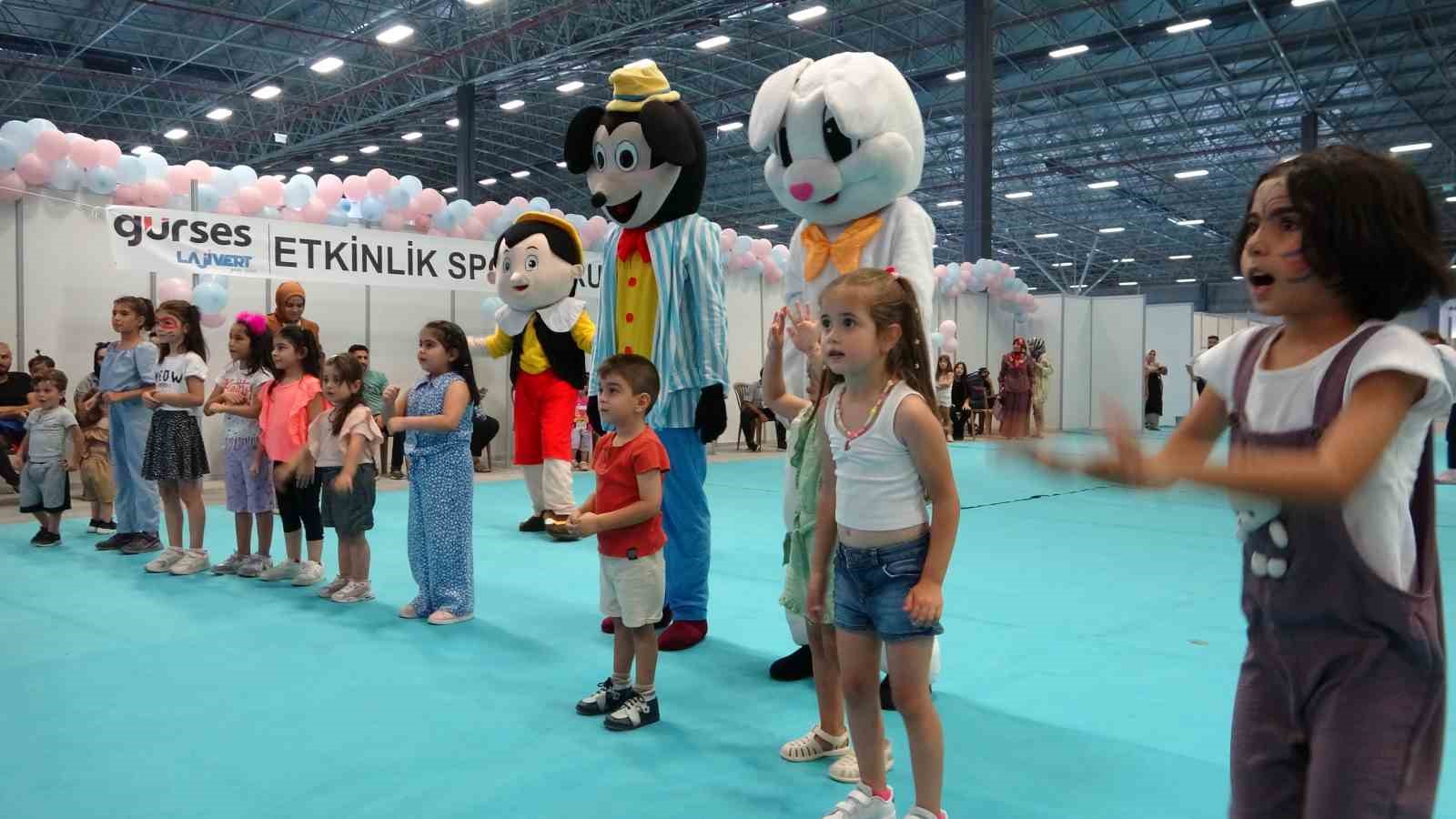 Van&rsquo;da 3. Anne Bebek ve &Ccedil;ocuk İhtiya&ccedil;ları Fuarı a&ccedil;ıldı
