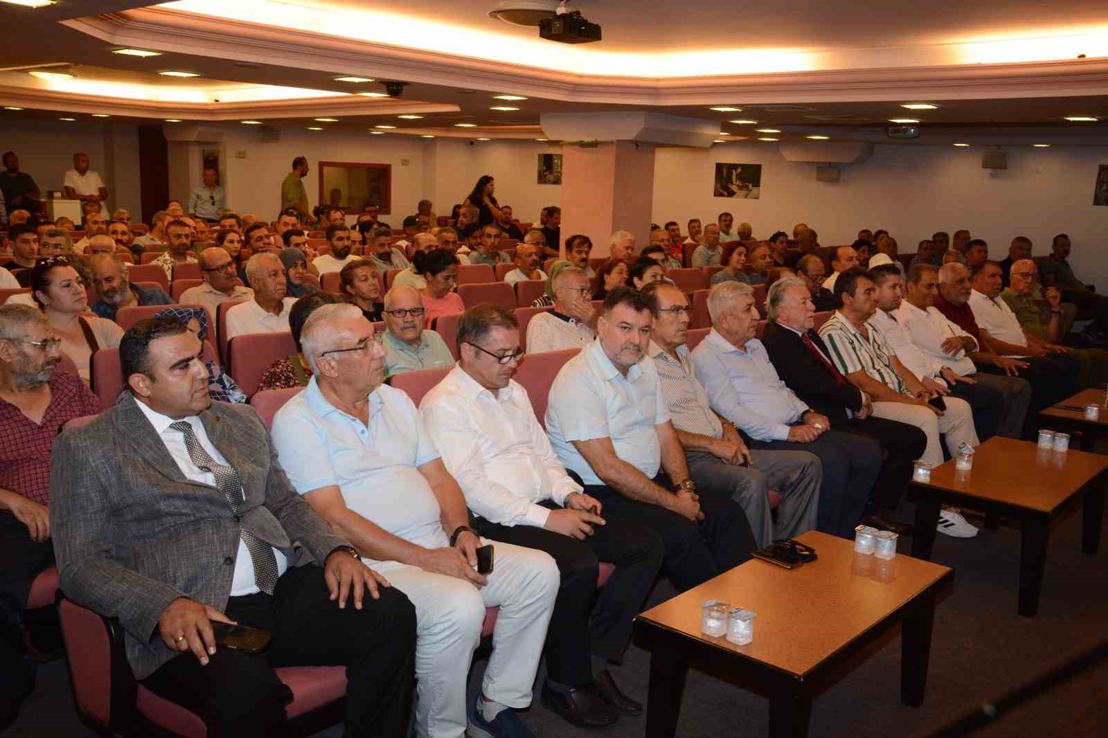 İzmir Kantinciler Odası Başkanı &Ouml;zg&uuml;r Yavuz: "&Ouml;ğrenciler evladımızdır, velilerin i&ccedil;i rahat olsun"
