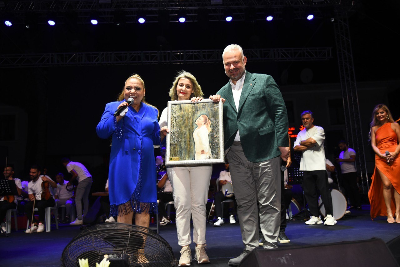 Menemen’de Kibariye coşkusu