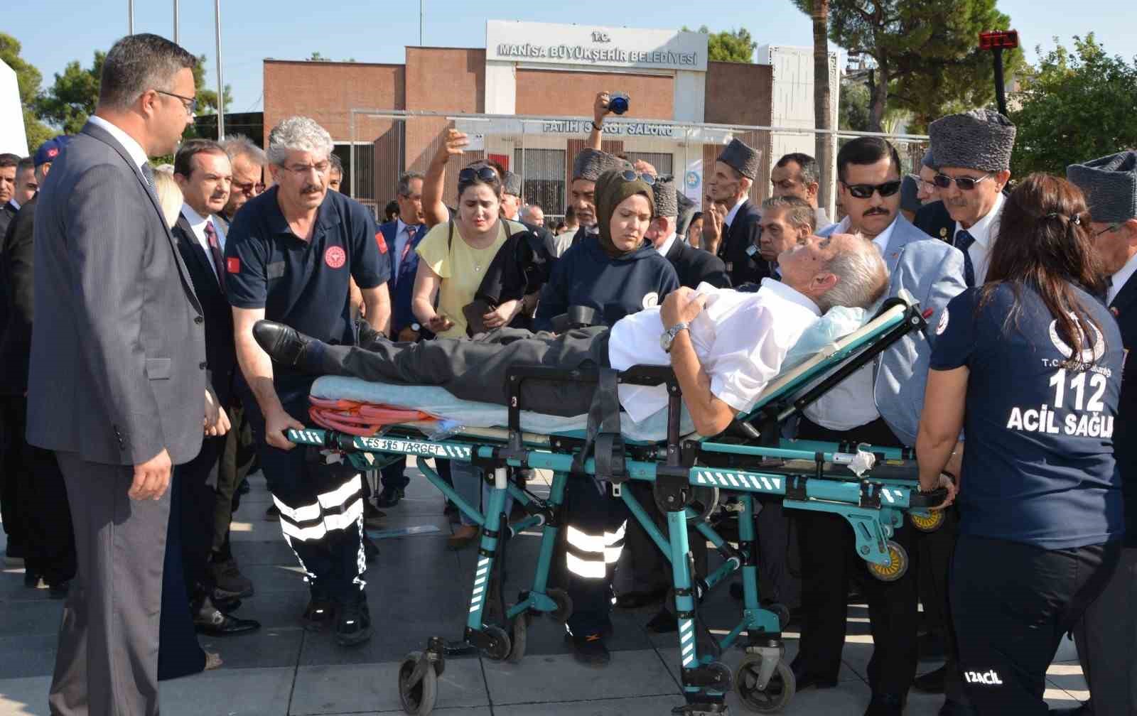 Manisa&rsquo;da kurtuluş g&uuml;n&uuml; etkinlikleri duygulandırdı
