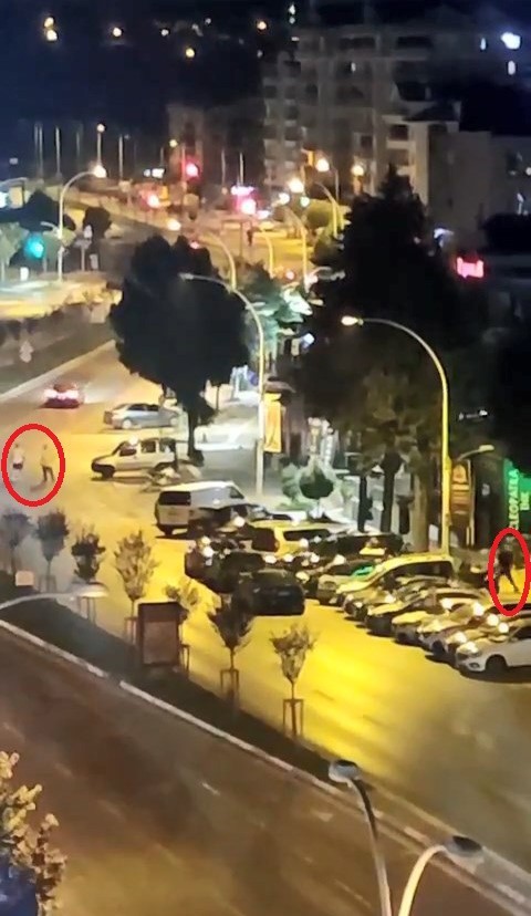 Bursa’da 1 kişinin öldüğü 3 kişinin yaralandığı kavga kamerada