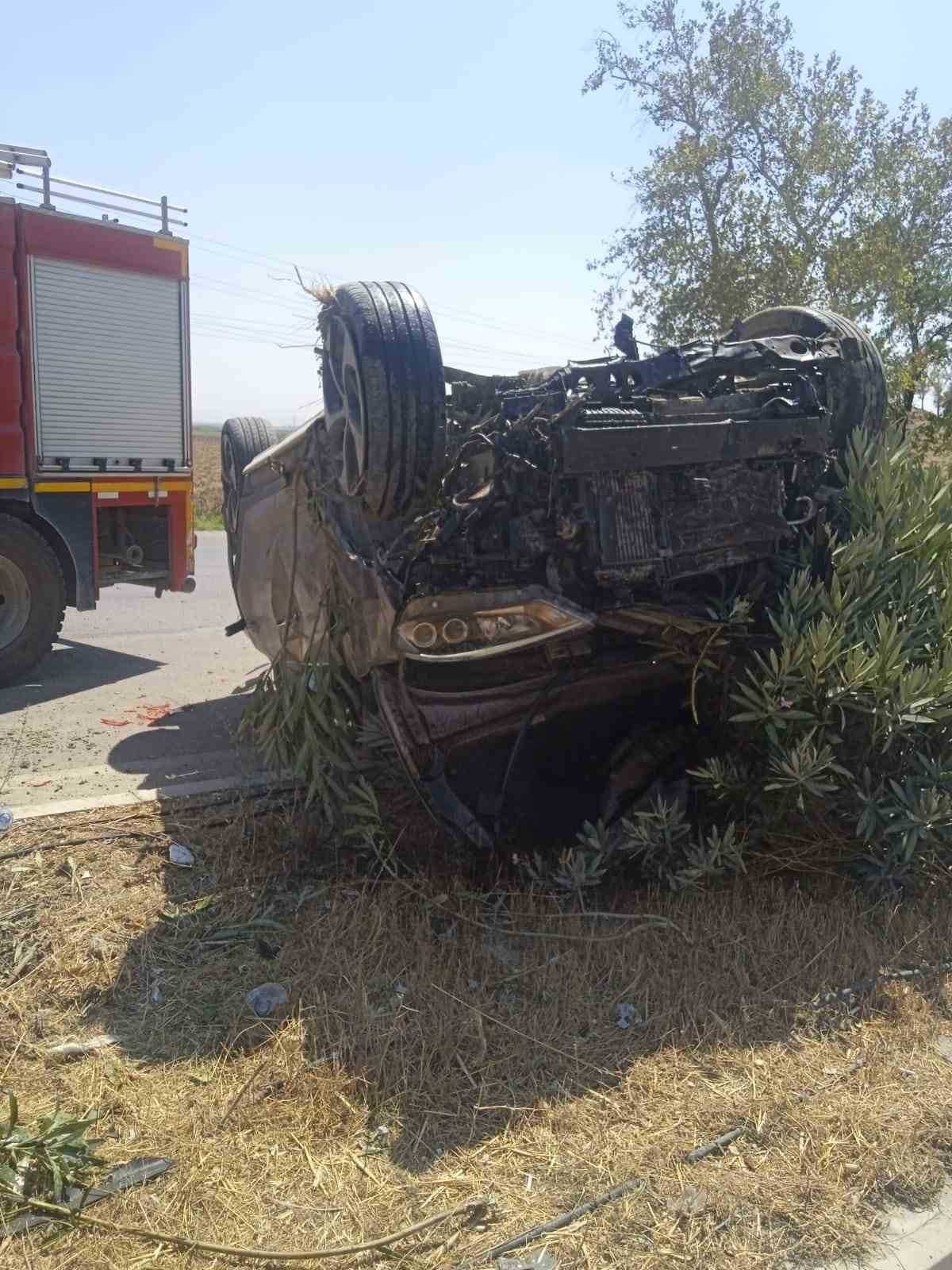 Hatay’da traktör ile otomobil çarpıştı: 2 yaralı