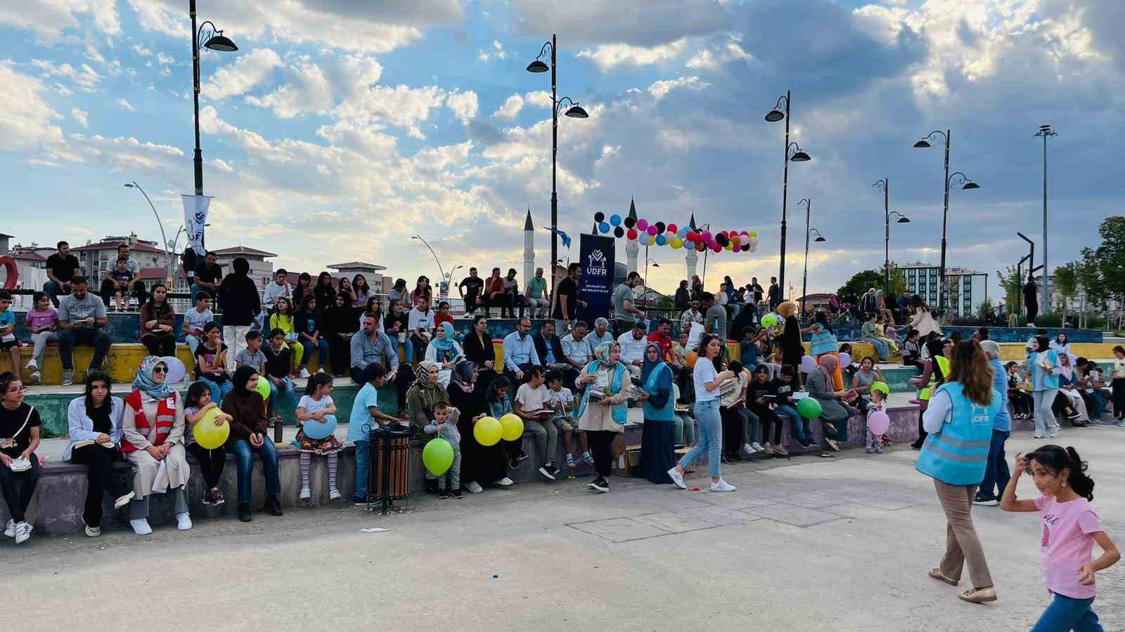 UDER, 8 Eylül Dünya Okuma Yazma Günü’nü Ağrı’da çocuklarla geçirdi