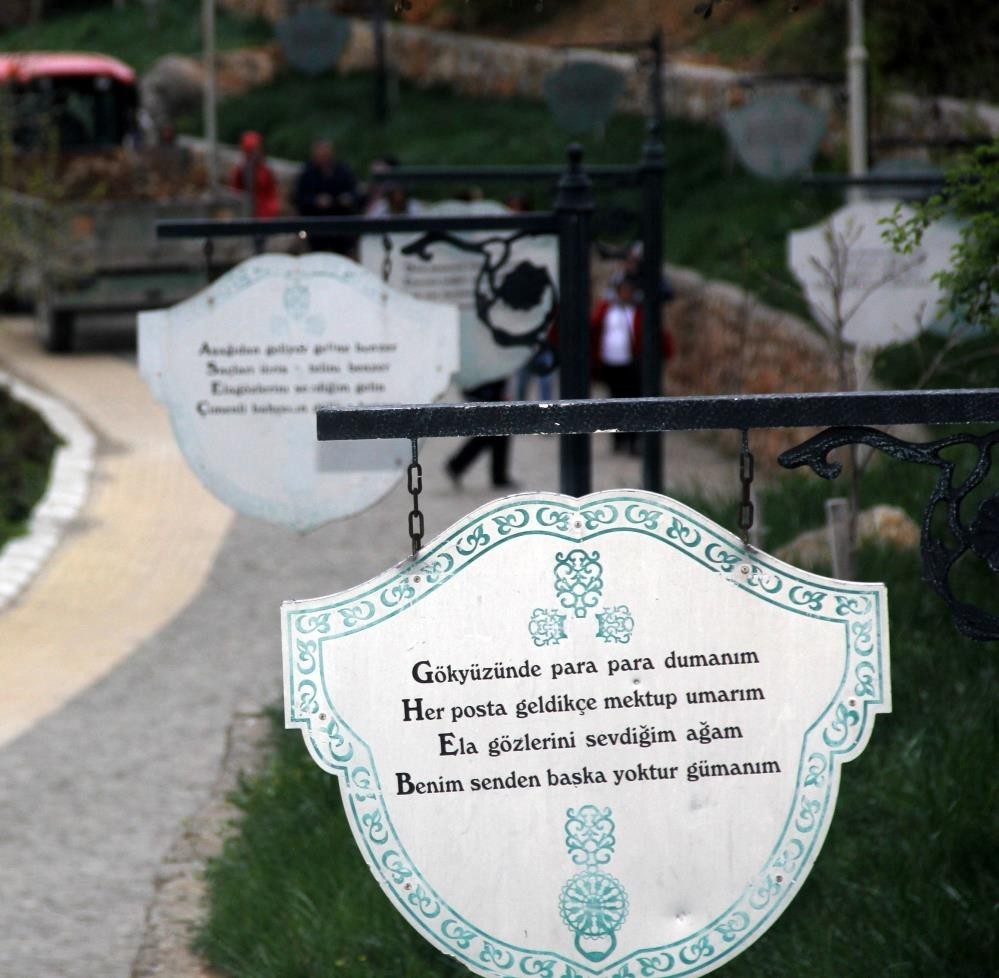 Özlem ve hasretin dile geldiği “Mani Yolu”