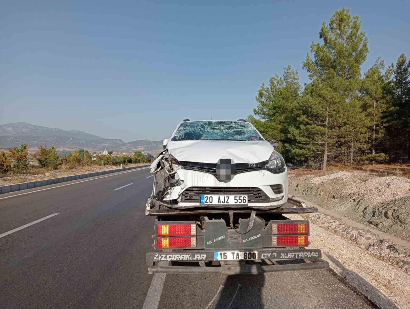 Burdur&rsquo;da kontrolden &ccedil;ıkan otomobil takla attı: 1 yaralı
