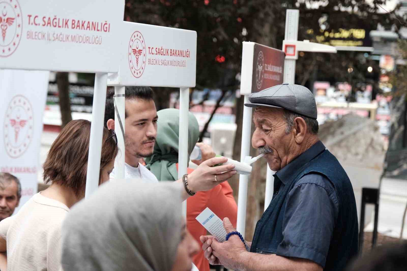 Halk sağlığına stantlı farkındalık