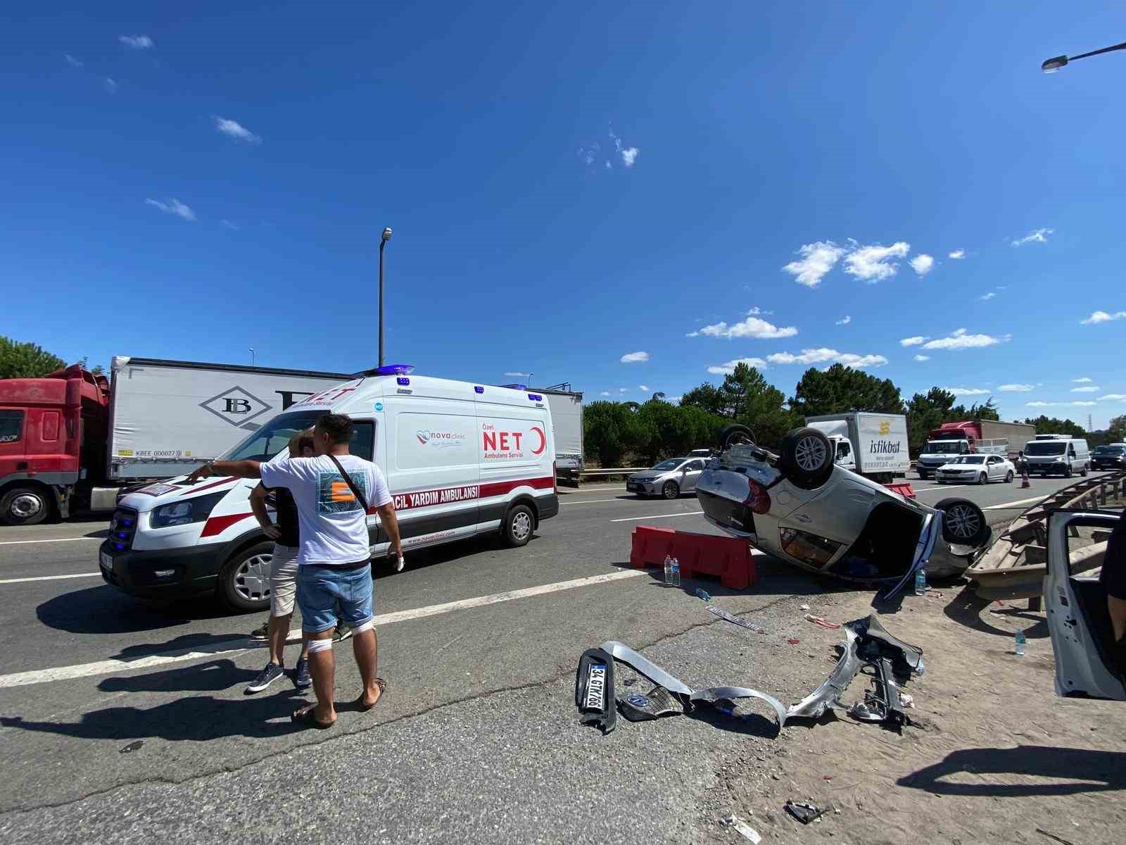 Tuzla TEM otoyolunda zincirleme kaza: 1 yaralı