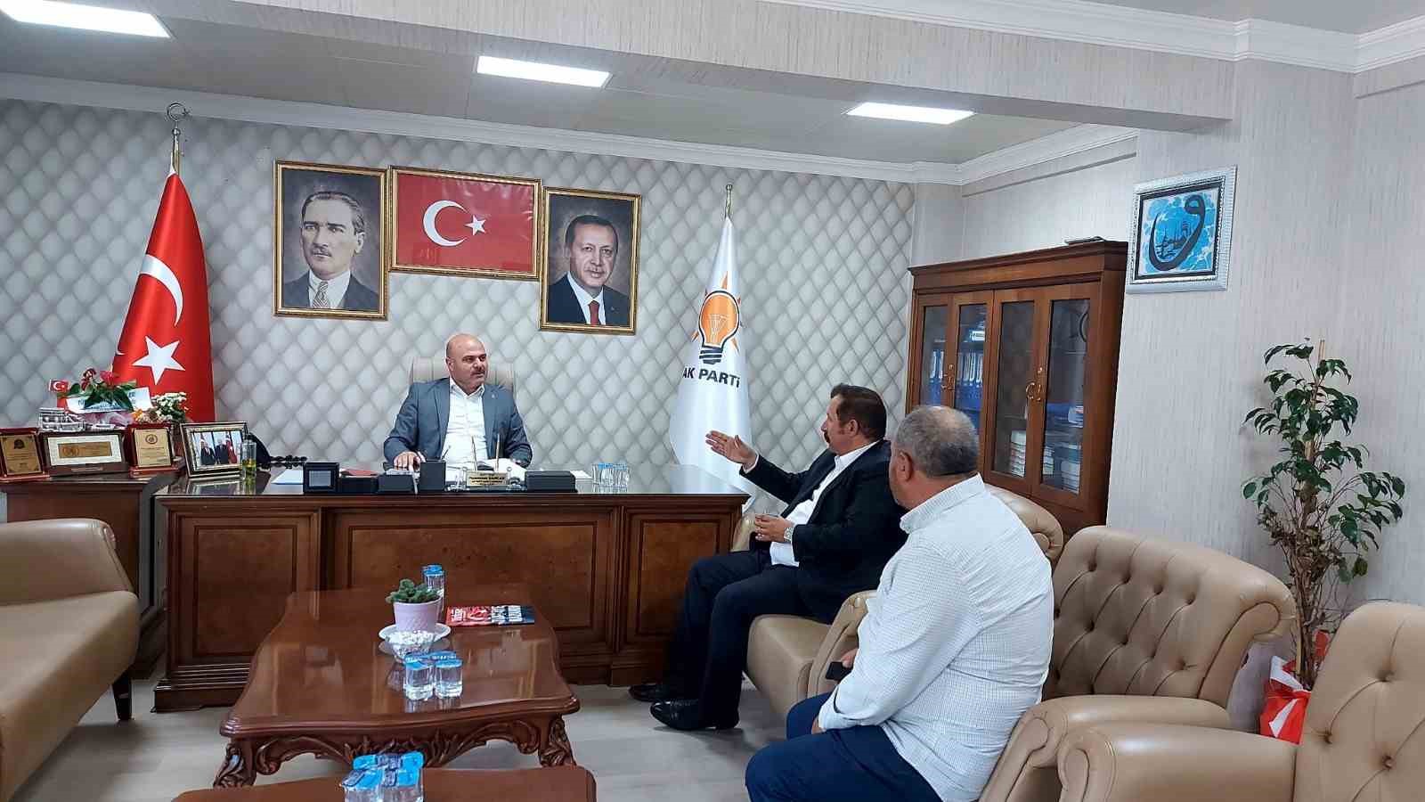 Kars AK Parti İl Başkanı Sancar, vatandaşlar dinledi
