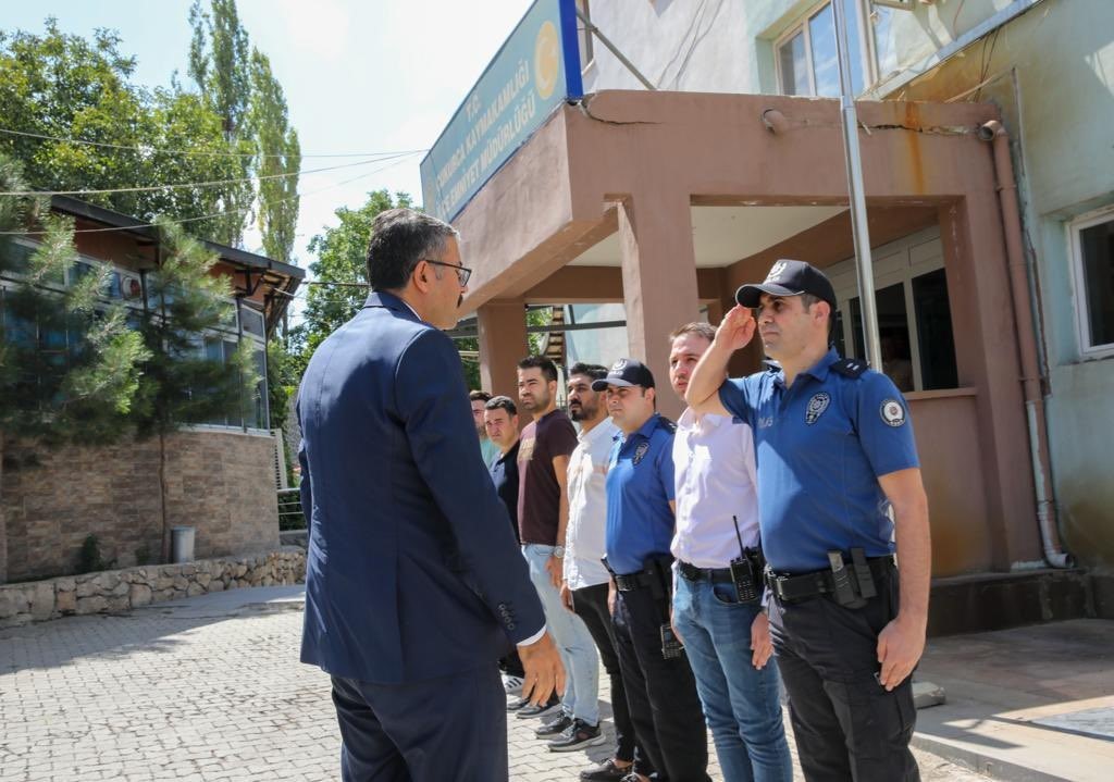 Vali Çelik’ten Çukurca’ya ziyaret