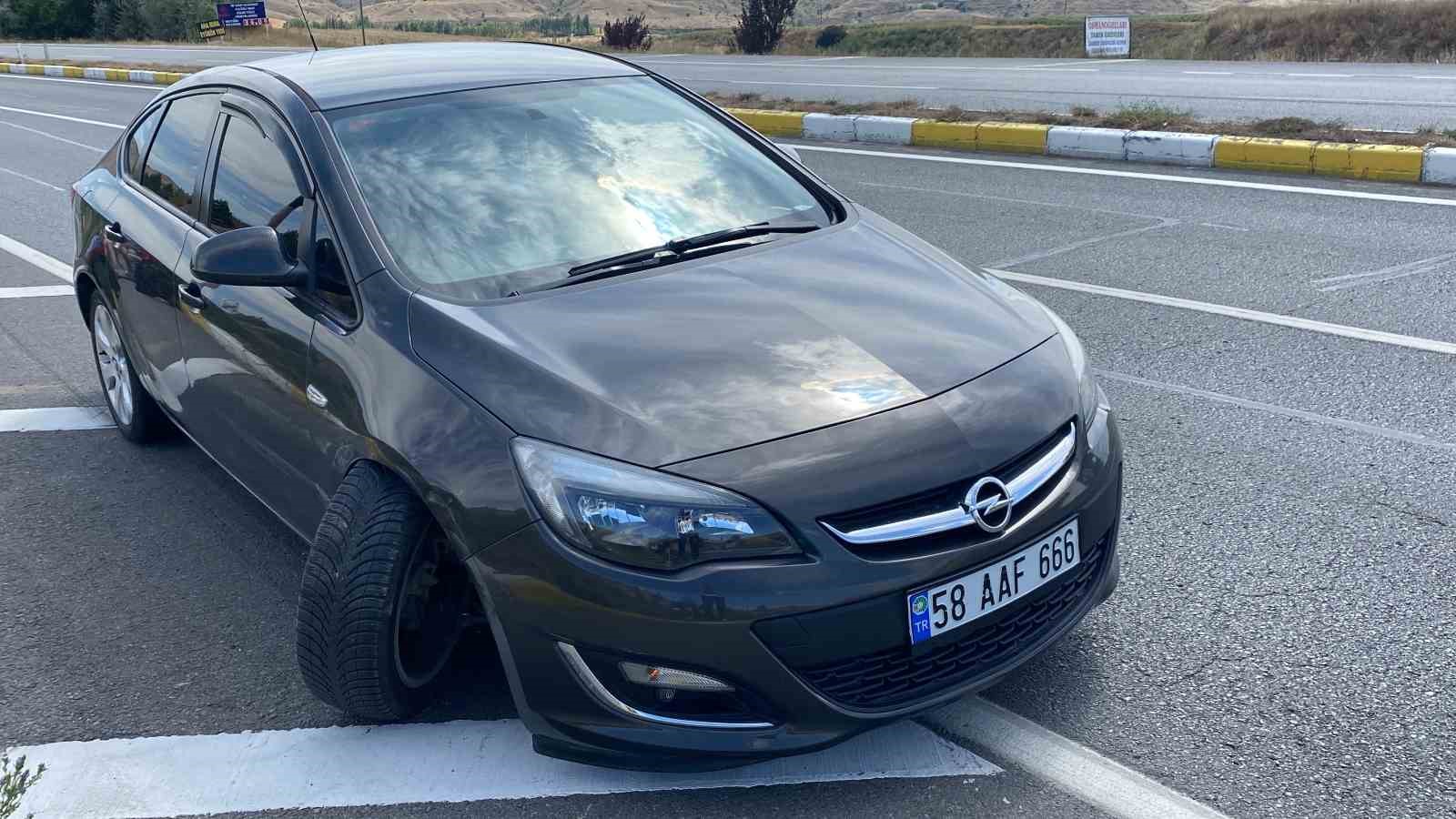 Sivas’ta trafik kazası: 3’ü çocuk 5 yaralı