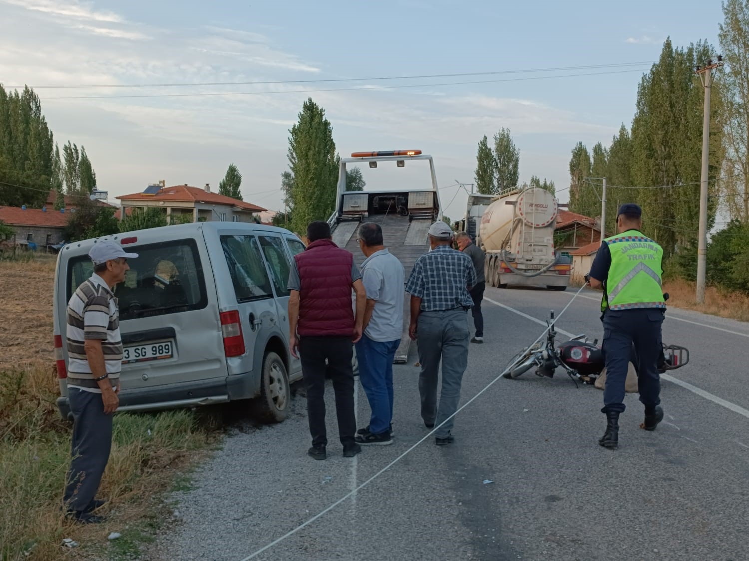 Şuhut’ta otomobille motosiklet çarpıştı: 1 yaralı