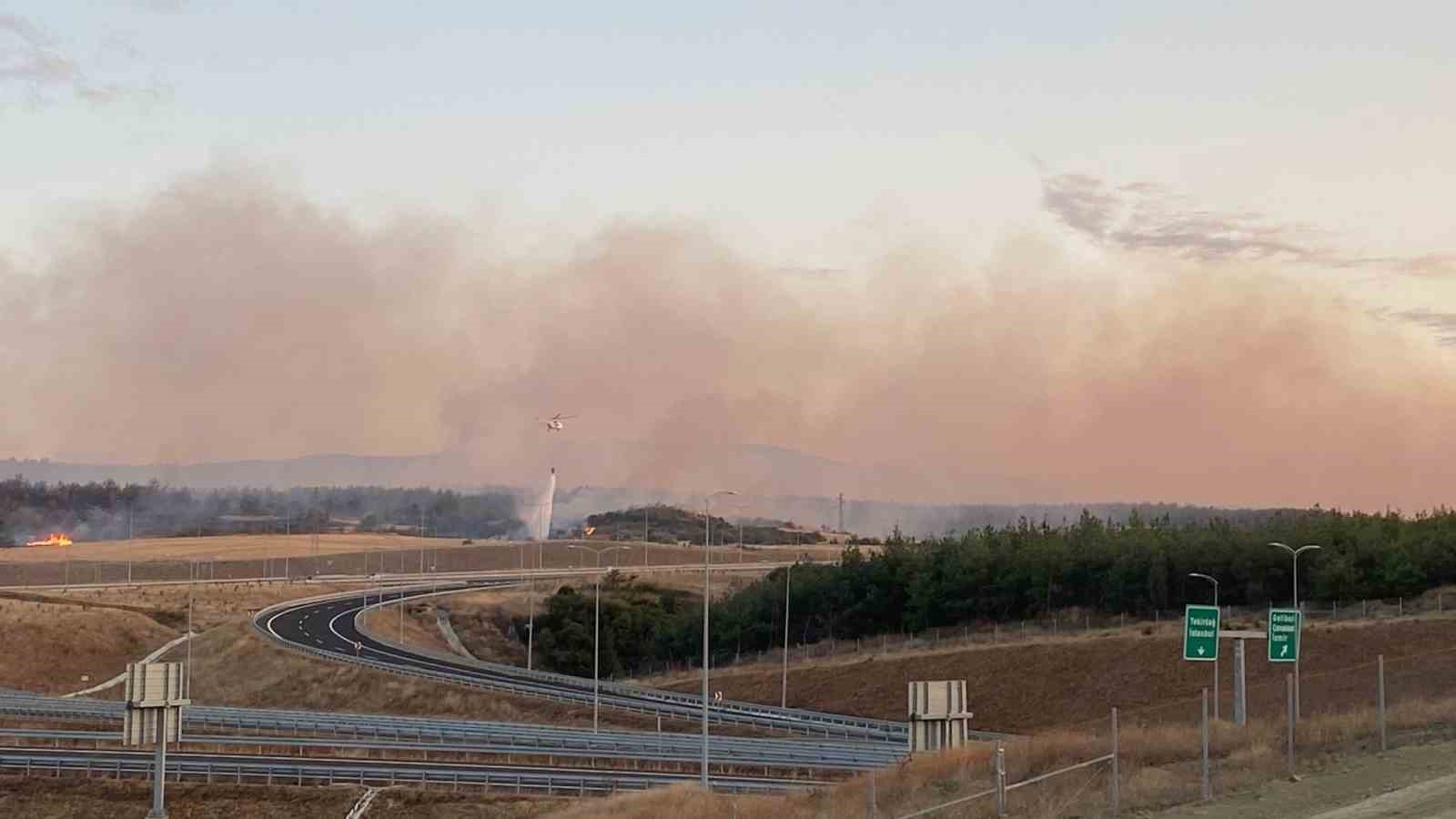 Gelibolu’daki yangın askeri bölgede devam ediyor