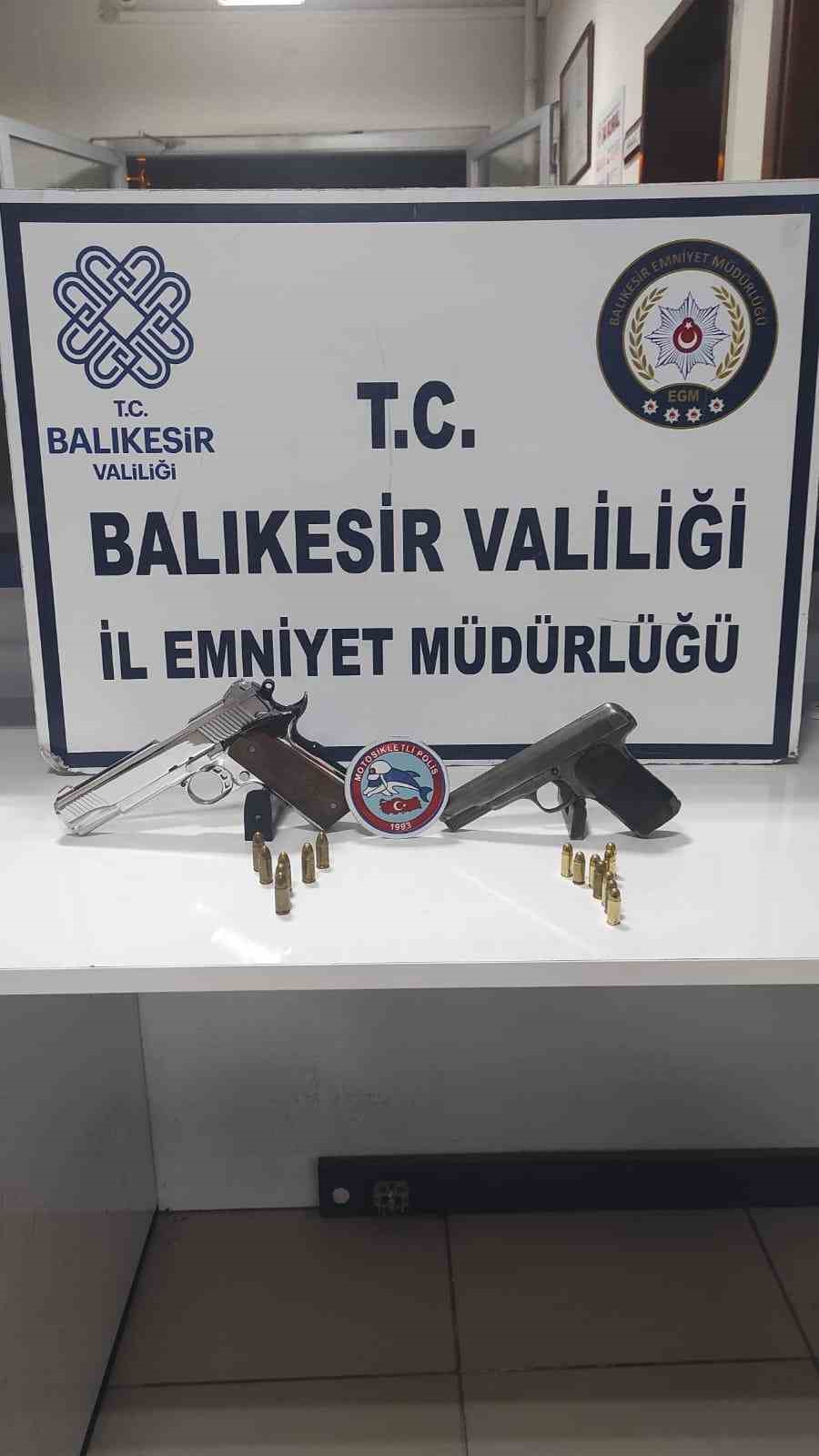 Balıkesir’de aranan 25 şahıstan 16’sı tutuklandı