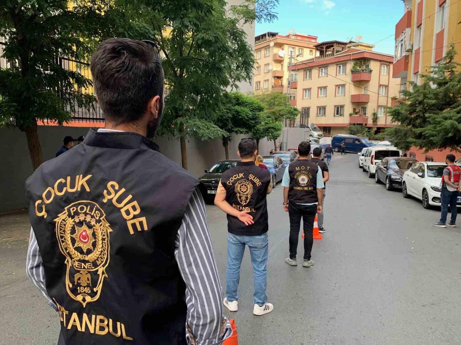 Kağıthane’de okul önleri ve çevresinde polis denetimi