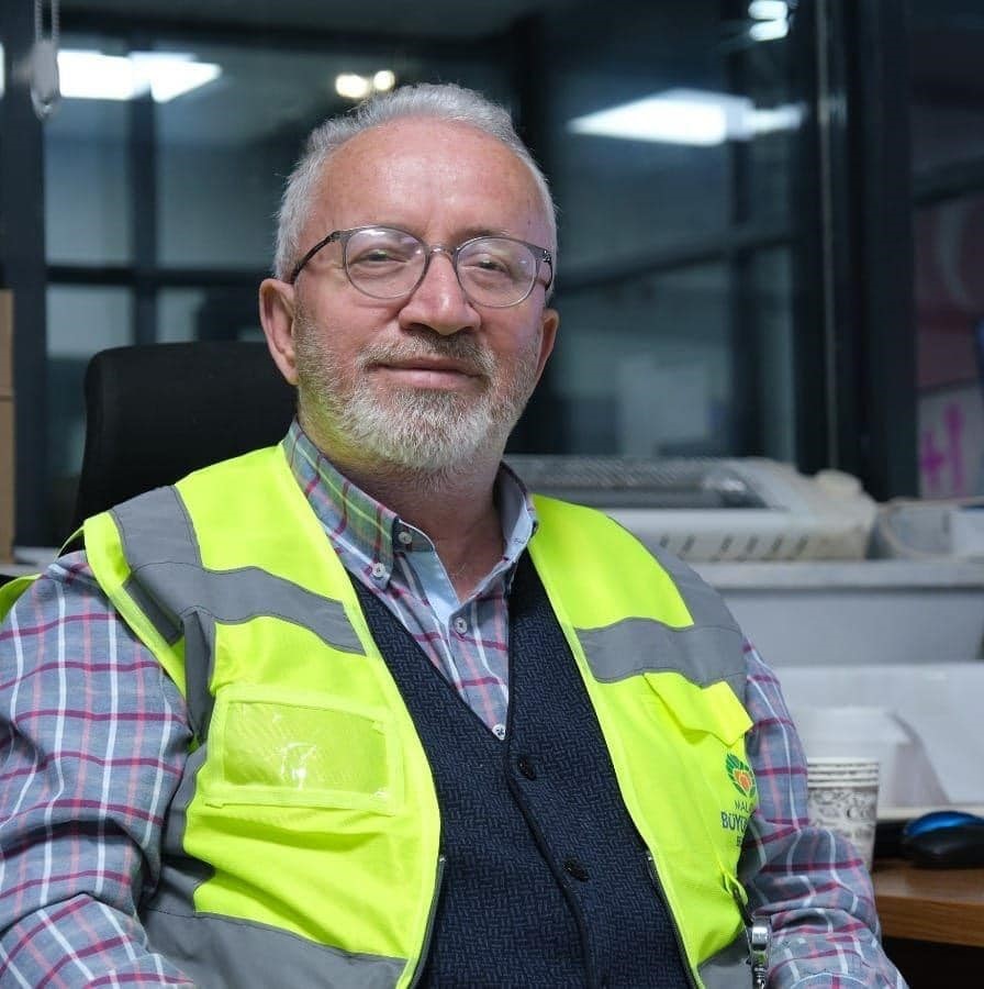 Belediye protokol müdürü kalbine yenik düştü