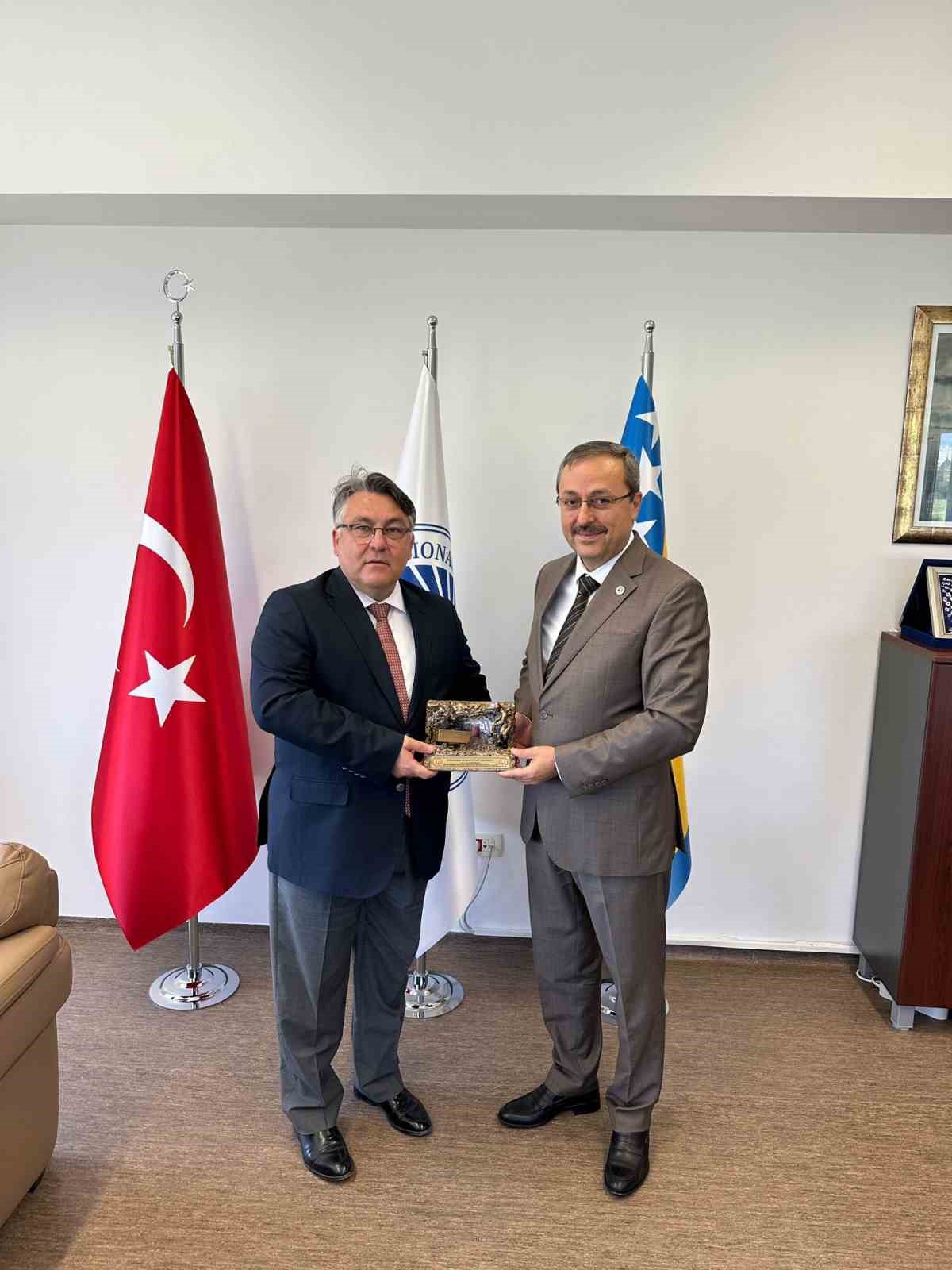 Rektör Özölçer Bosna Hersek’te bir dizi ziyarette bulundu