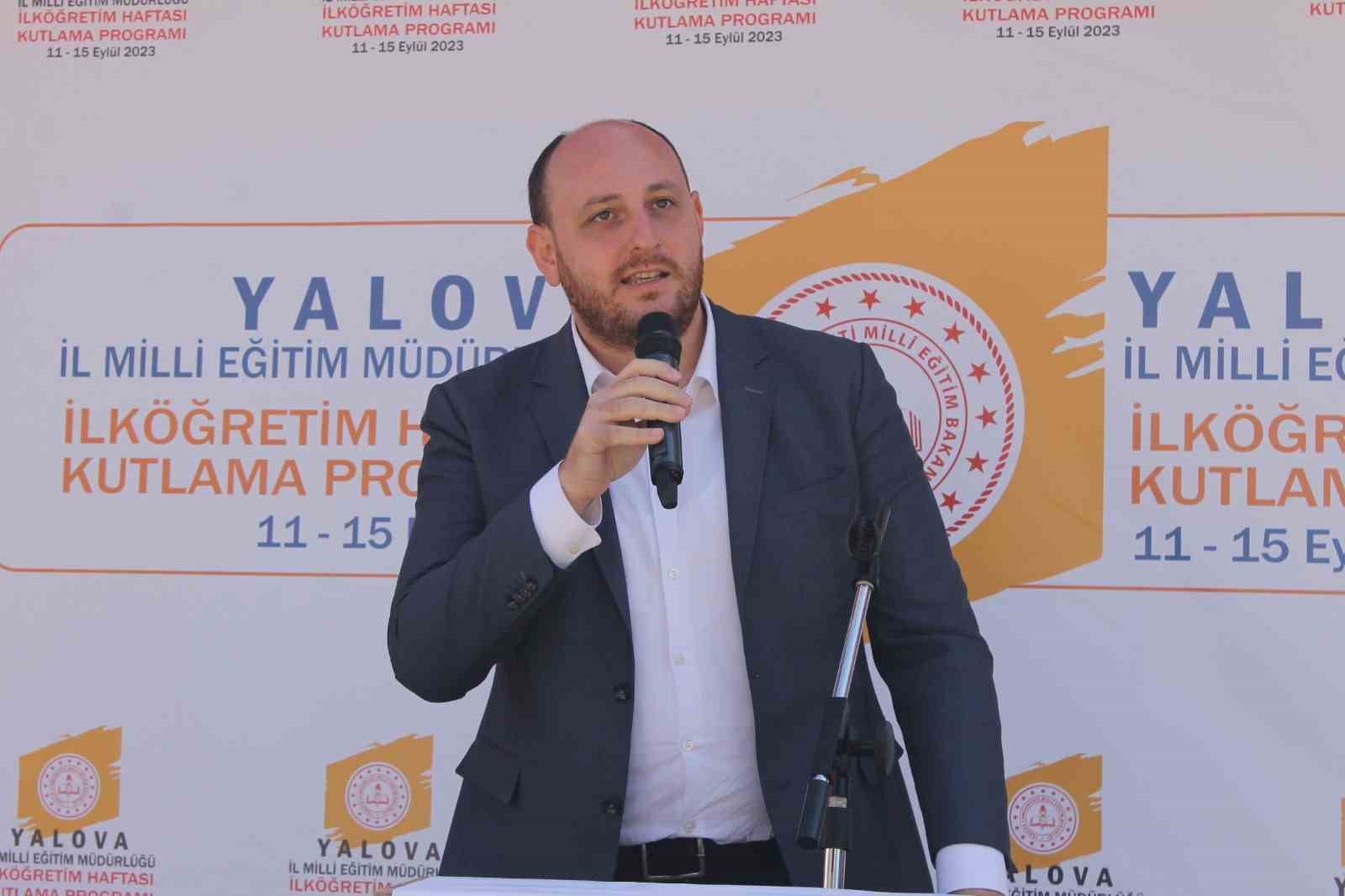 Yalova&rsquo;da 54 bin &ouml;ğrenci i&ccedil;in ilk ders zili &ccedil;aldı
