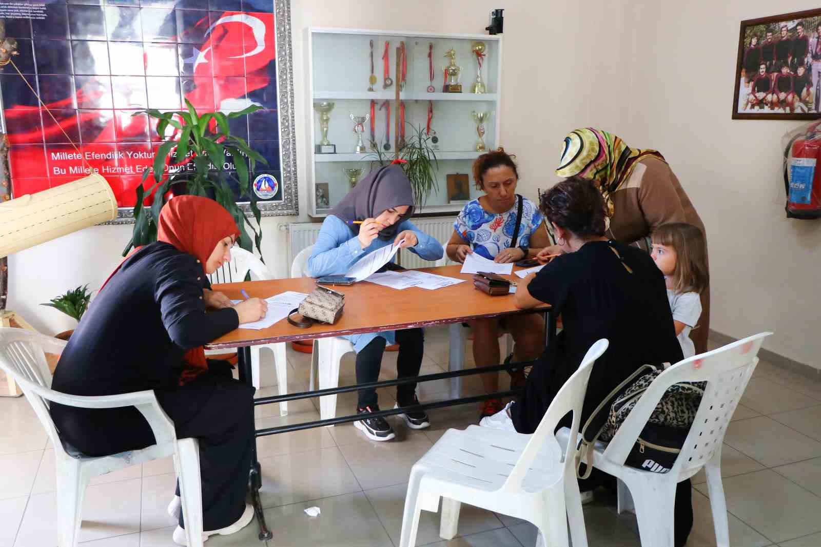 Çiftlikköy Belediyesi’nin kış kurslarına büyük ilgi