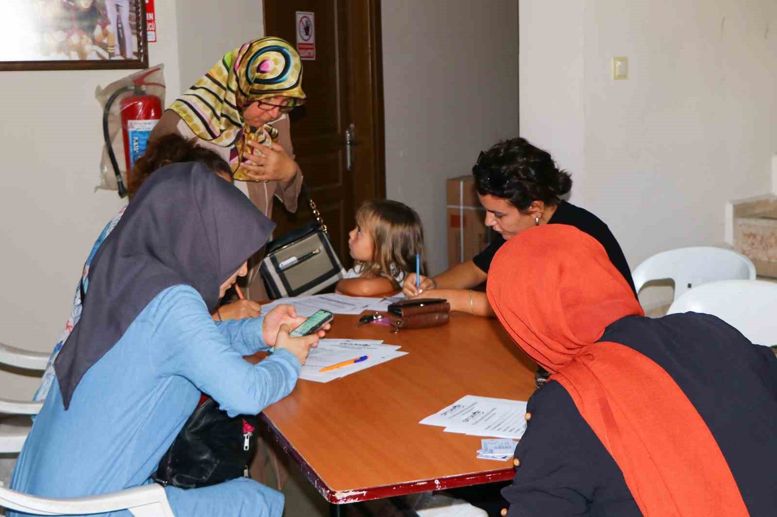 Çiftlikköy Belediyesi’nin kış kurslarına büyük ilgi