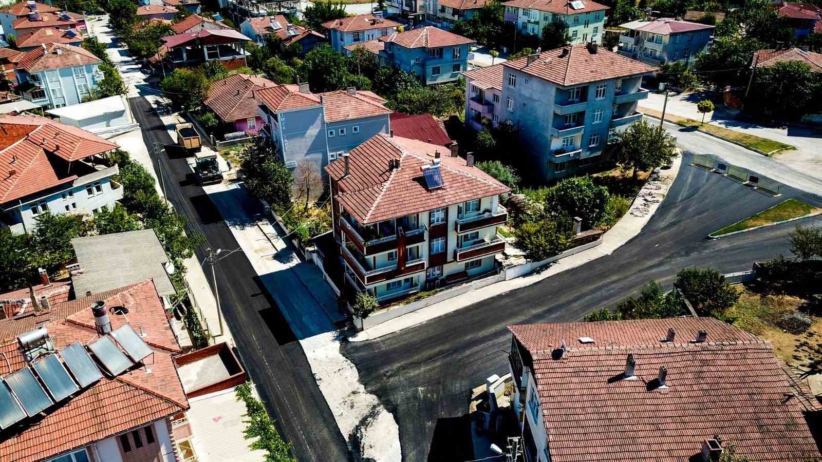 Erbaa belediyesi çalışanlarına hız kesmeden devam ediyor