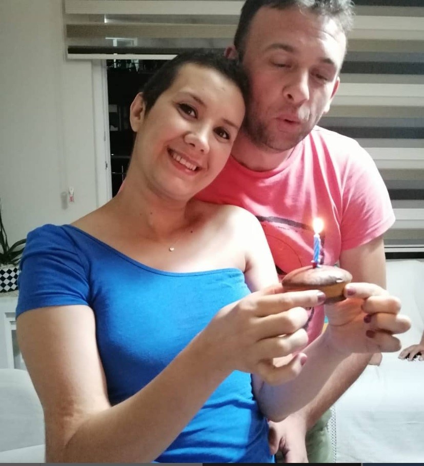 Nagihan &ouml;ğretmen, son yolculuğuna g&ouml;zyaşları ve dualarla uğurlandı
