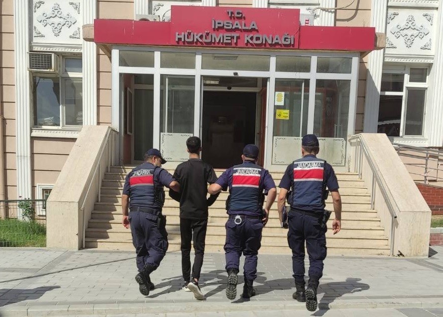 Yunanistan&rsquo;a ka&ccedil;maya &ccedil;alışan 17 FET&Ouml; mensubu yakalandı 