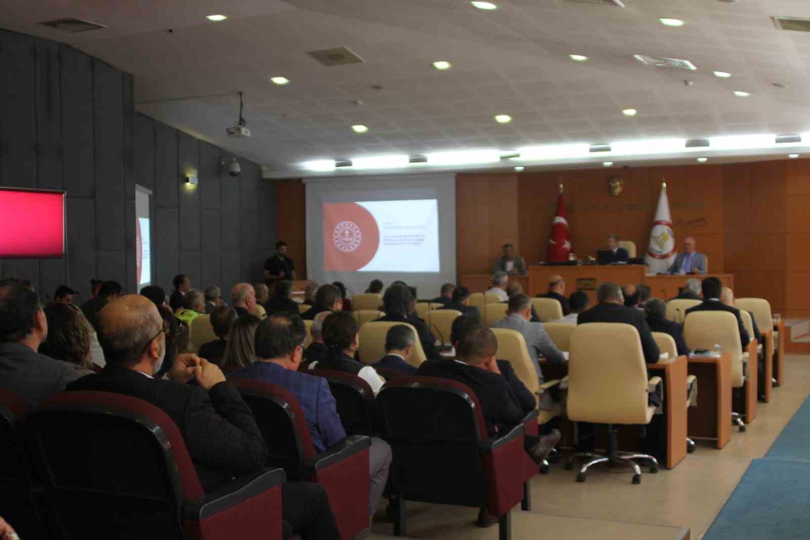 Vali Ergün, Güvenlik Asayiş ve Barınma Toplantısına katıldı