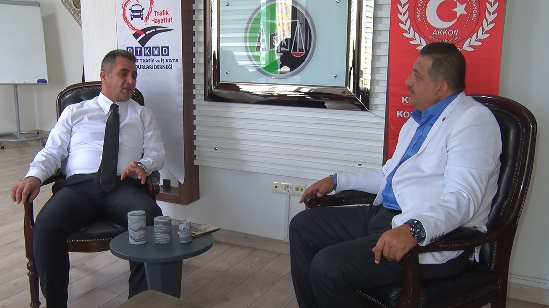 Kaza yapan ara&ccedil; sahiplerinden hukuk firmasına dolandırıcılık iddiası
