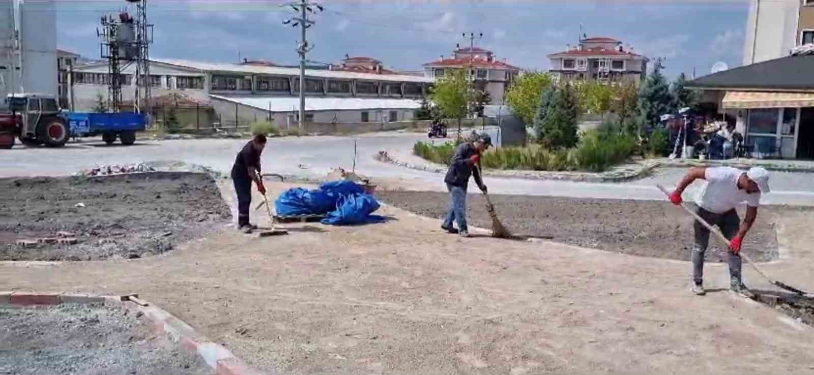 Altıntaş&rsquo;ta Gaziler Parkı hizmete girdi
