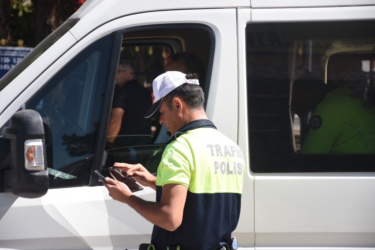 Okullar açıldı denetimler arttı