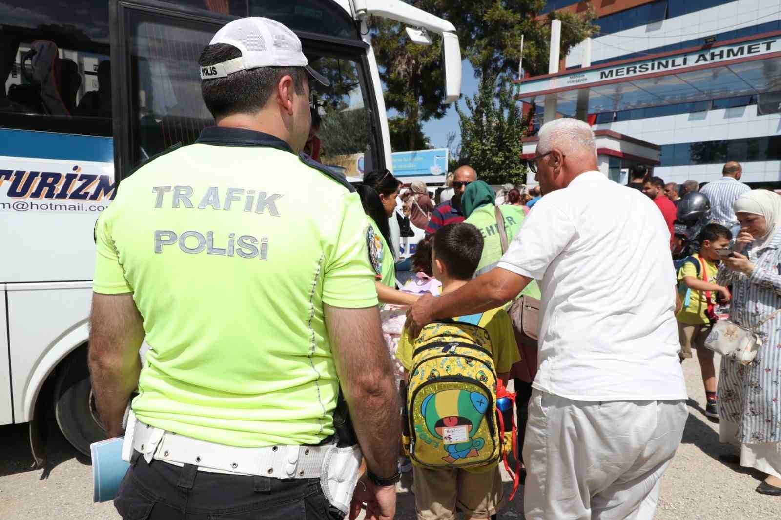 Mersin’de okul önlerinde güvenlik tedbirleri arttırıldı