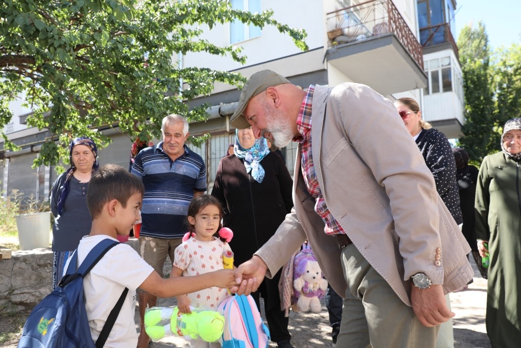 Başkan Çolakbayrakdar, “Kayseri’de ilk olan vasıta ile çevreye büyük katkı sağlayacağız”